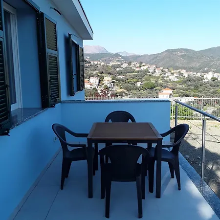 La Finestra Sul Blu Varazze