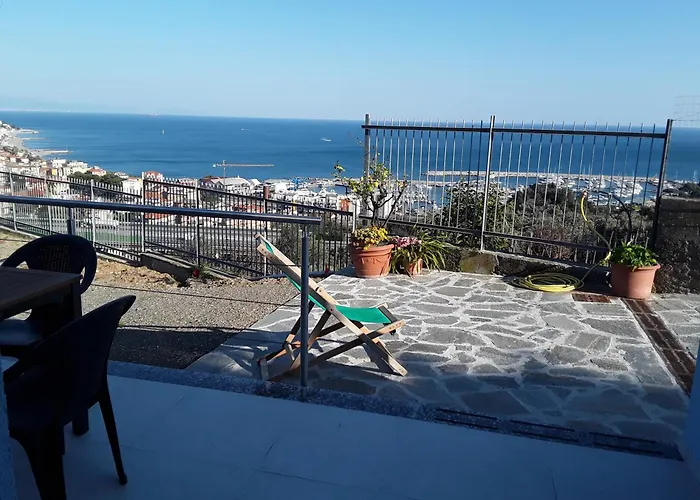 بيت للعطل La Finestra Sul Blu *